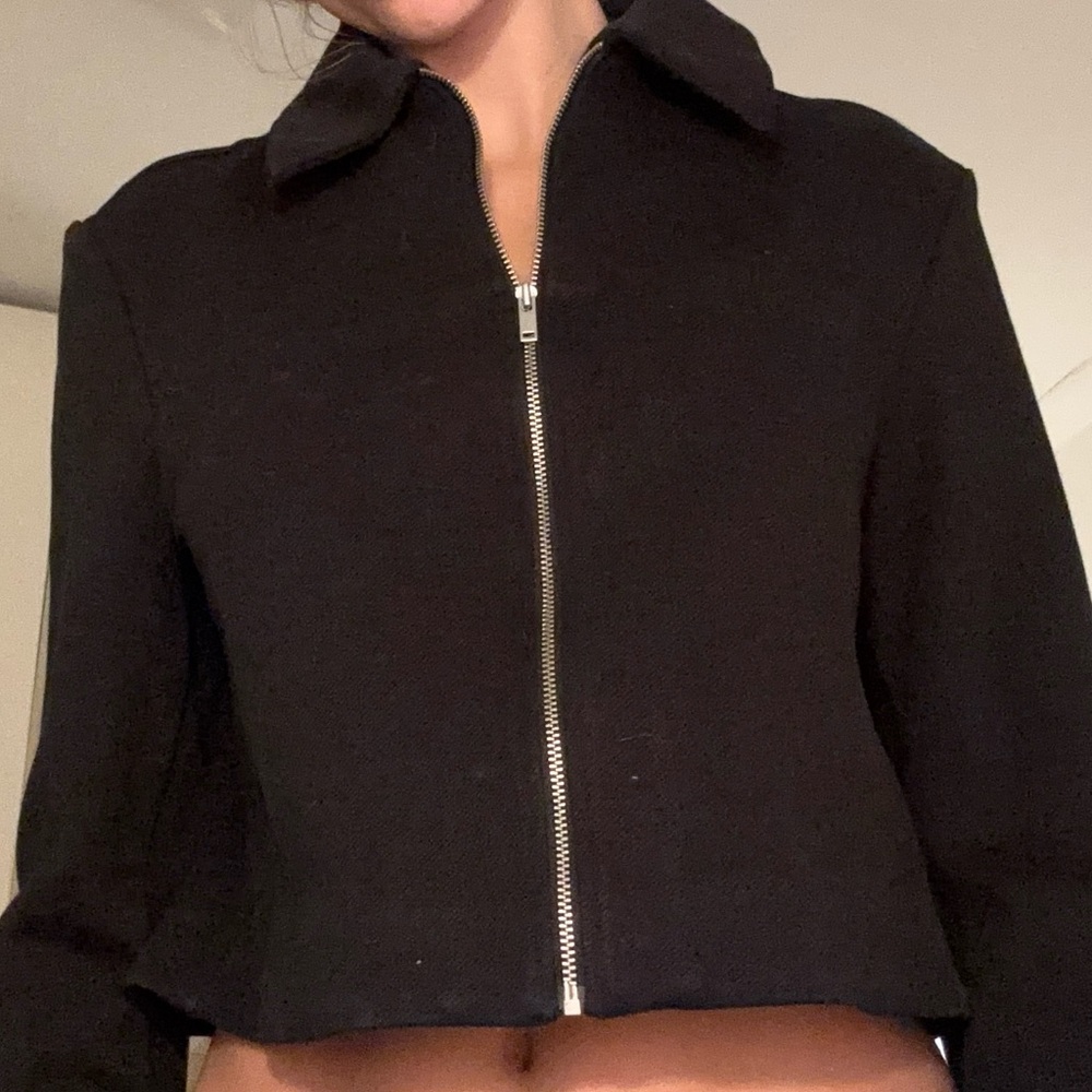 COS Classic Black Apparel